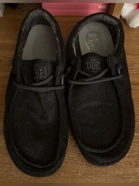 HEYDUDE tenis shoes